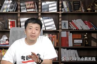 黄健翔：得知很多人包括国足因为反腐片情绪低落，希望知耻而后勇